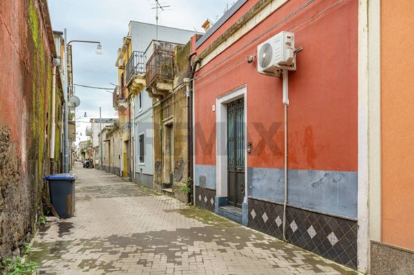 casa indipendente in vendita a Riposto