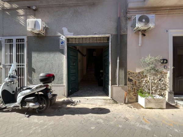 casa semindipendente in vendita a Riposto in zona Torre Archirafi