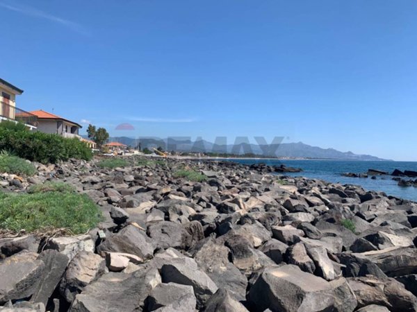 casa indipendente in vendita a Riposto