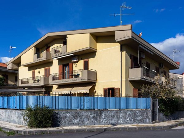 casa indipendente in vendita a Riposto