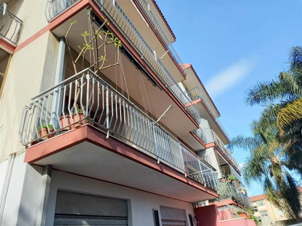 appartamento in vendita a Riposto in zona Torre Archirafi