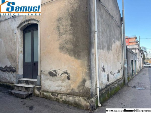 casa indipendente in vendita a Riposto