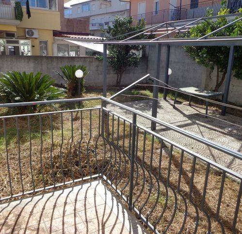 casa indipendente in vendita a Riposto in zona Torre Archirafi