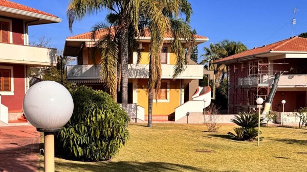 appartamento in vendita a Riposto in zona Torre Archirafi