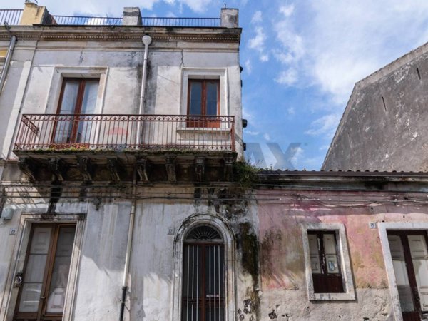 casa indipendente in vendita a Riposto