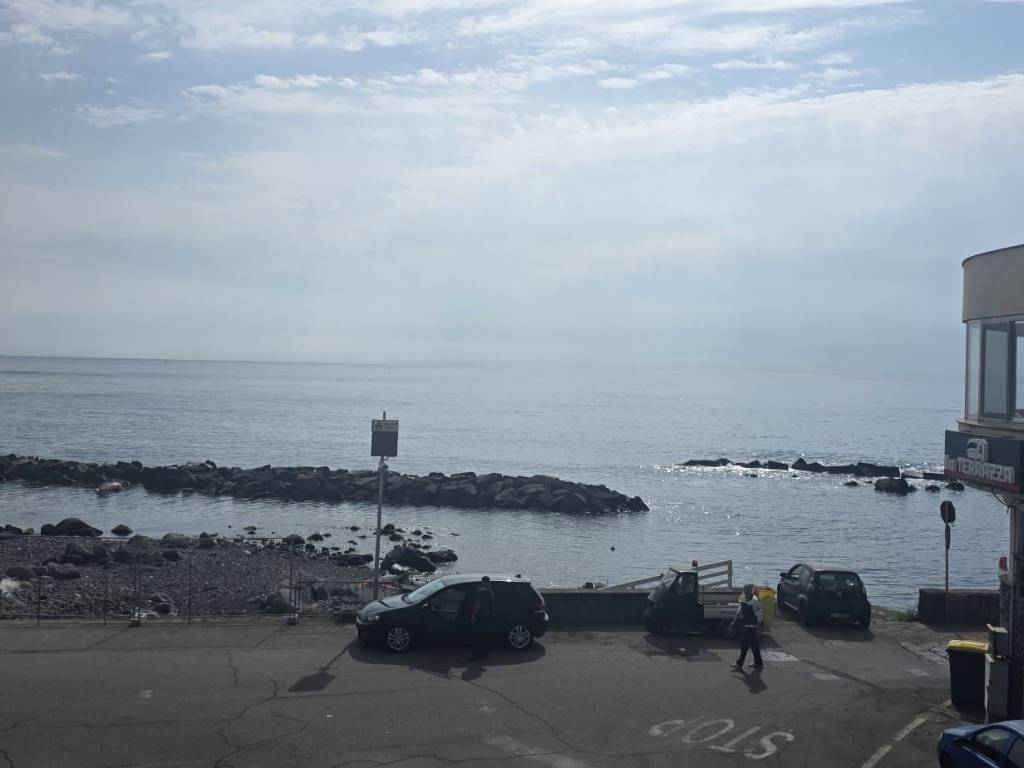 appartamento in vendita a Riposto in zona Torre Archirafi