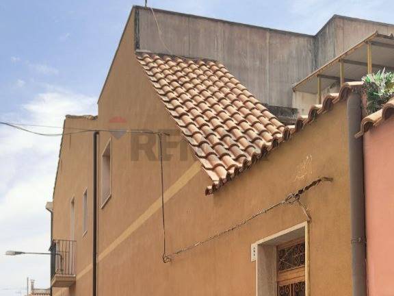 casa indipendente in vendita a Riposto
