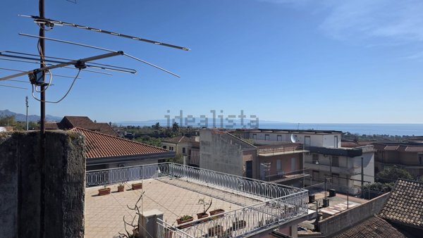 casa semindipendente in vendita a Riposto in zona Carruba