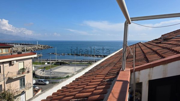 appartamento in vendita a Riposto in zona Torre Archirafi