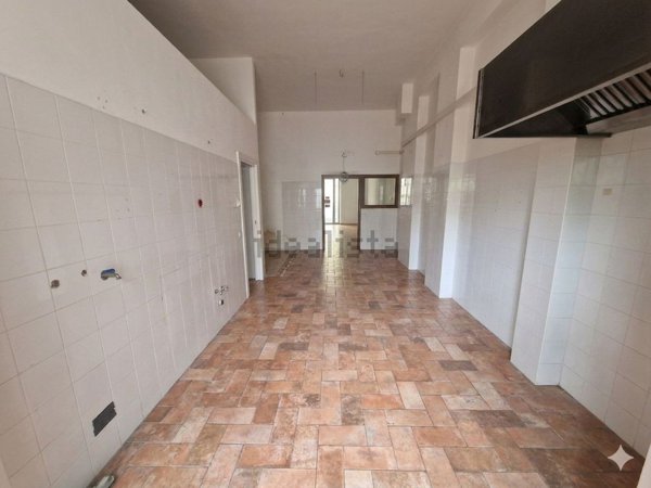 negozio in vendita a Riposto