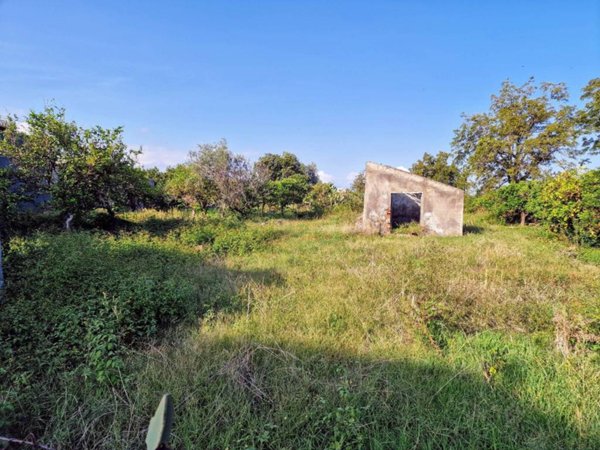 terreno agricolo in vendita a Riposto in zona Archi