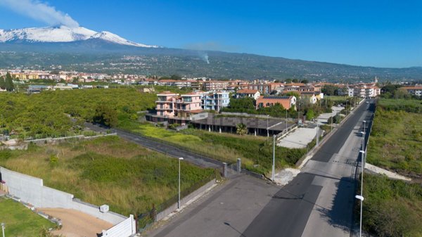 terreno edificabile in vendita a Riposto in zona Torre Archirafi