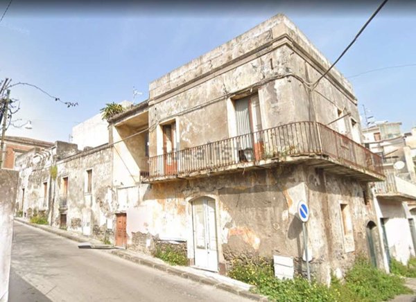 casa indipendente in vendita a Riposto