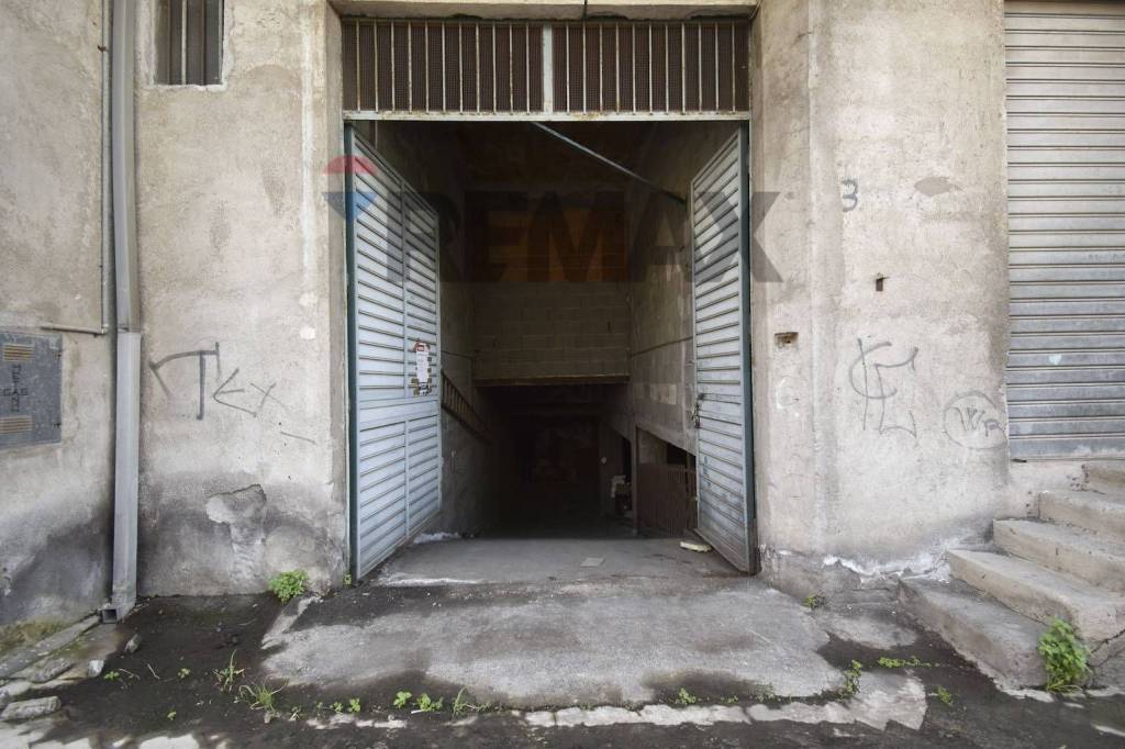 locale di sgombero in vendita a Riposto