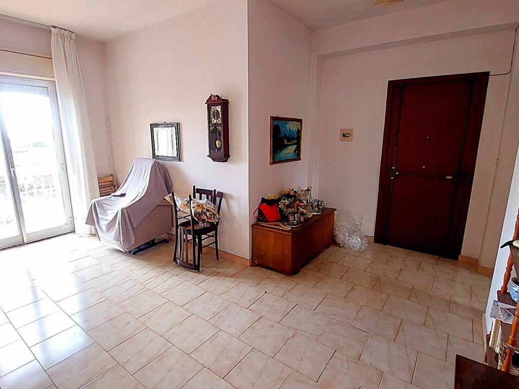 appartamento in vendita a Riposto in zona Torre Archirafi