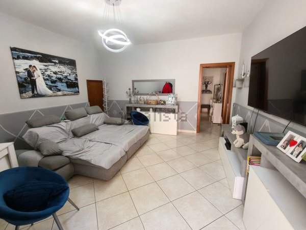 casa semindipendente in vendita a Riposto