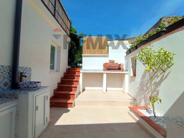 casa indipendente in vendita a Riposto in zona Torre Archirafi