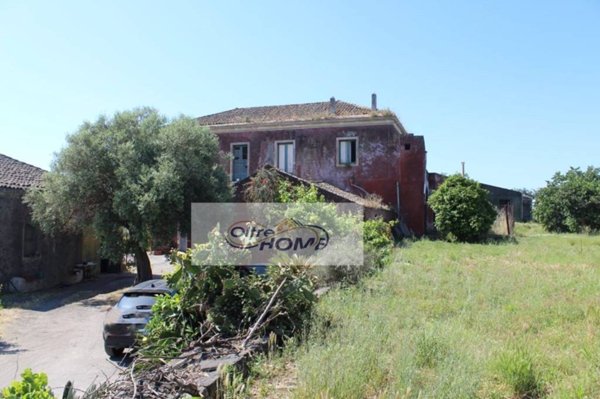 casa indipendente in vendita a Riposto in zona Torre Archirafi