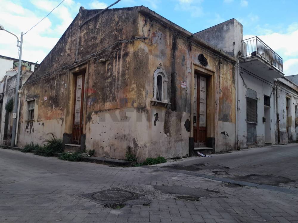 casa indipendente in vendita a Riposto