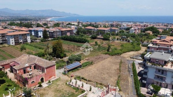 casa indipendente in vendita a Riposto in zona Altarello