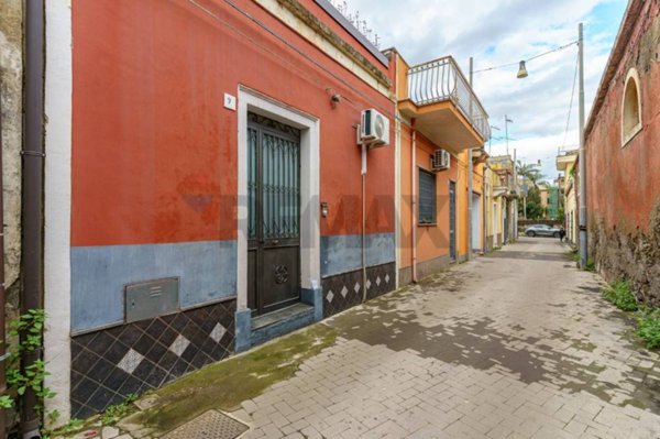 casa indipendente in vendita a Riposto