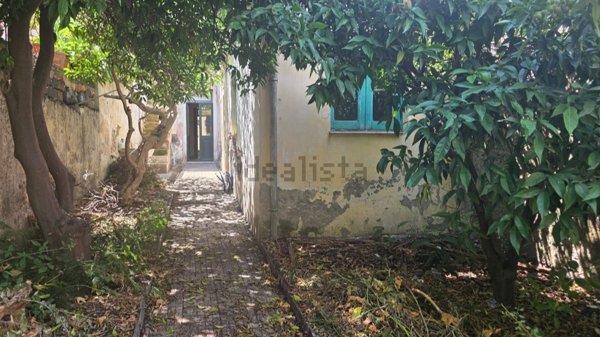 casa indipendente in vendita a Riposto