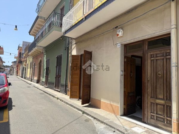 casa indipendente in vendita a Riposto in zona Torre Archirafi