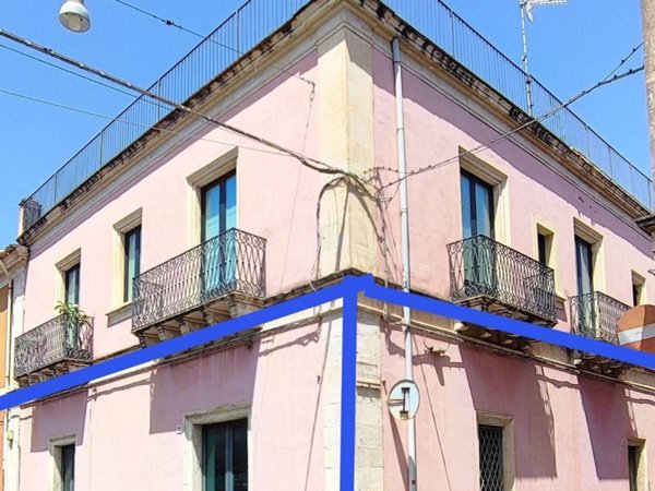 casa indipendente in vendita a Riposto