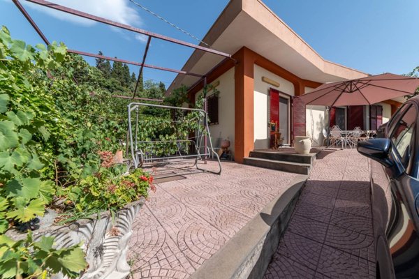 casa indipendente in vendita a Riposto