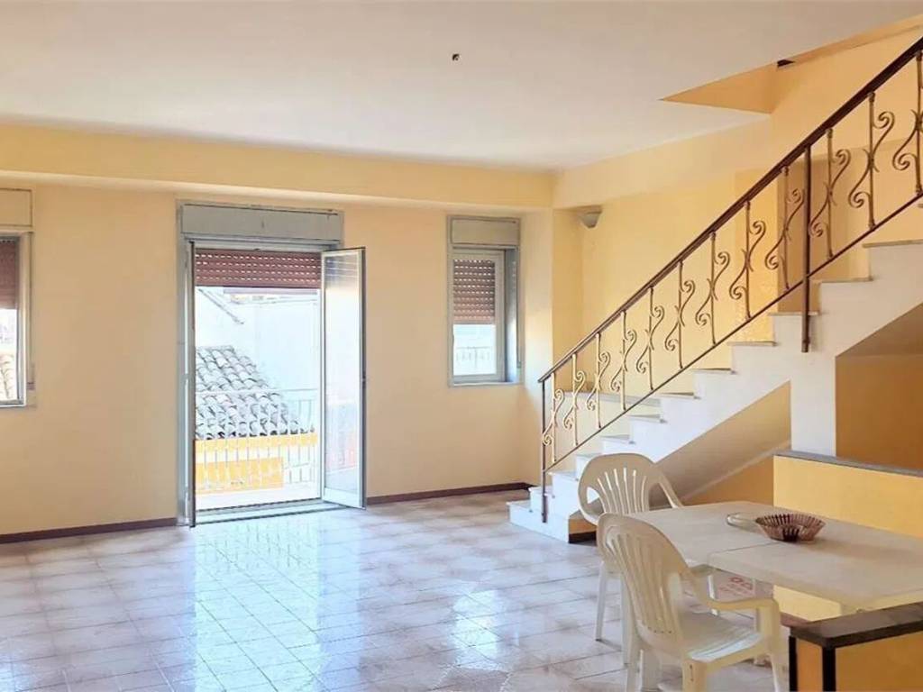 casa indipendente in vendita a Riposto