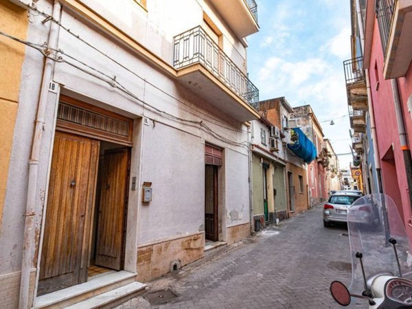 casa indipendente in vendita a Riposto
