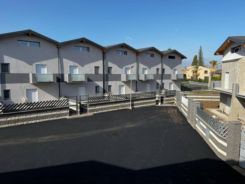 casa indipendente in vendita a San Giovanni la Punta