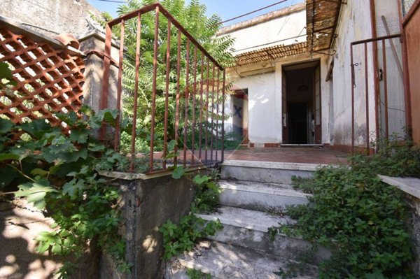 casa indipendente in vendita a San Giovanni la Punta