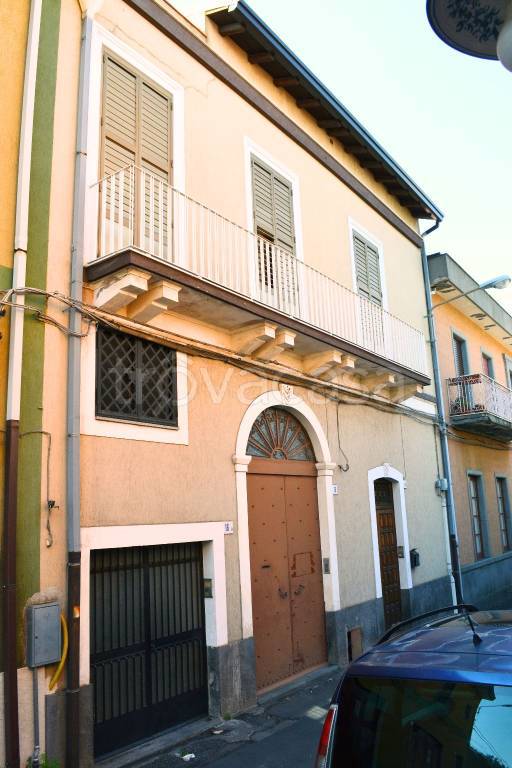 casa indipendente in vendita a San Giovanni la Punta