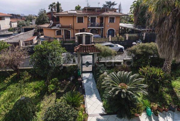 casa indipendente in vendita a San Giovanni la Punta