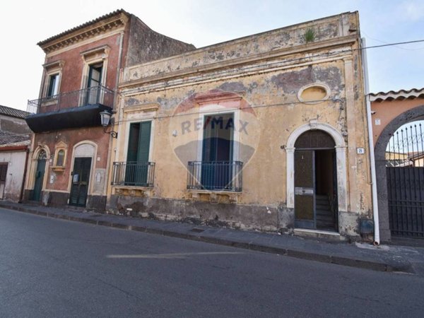 casa indipendente in vendita a San Giovanni la Punta