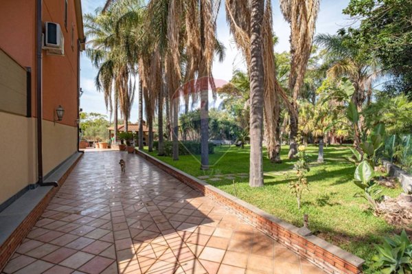 casa indipendente in vendita a San Giovanni la Punta in zona Trappeto