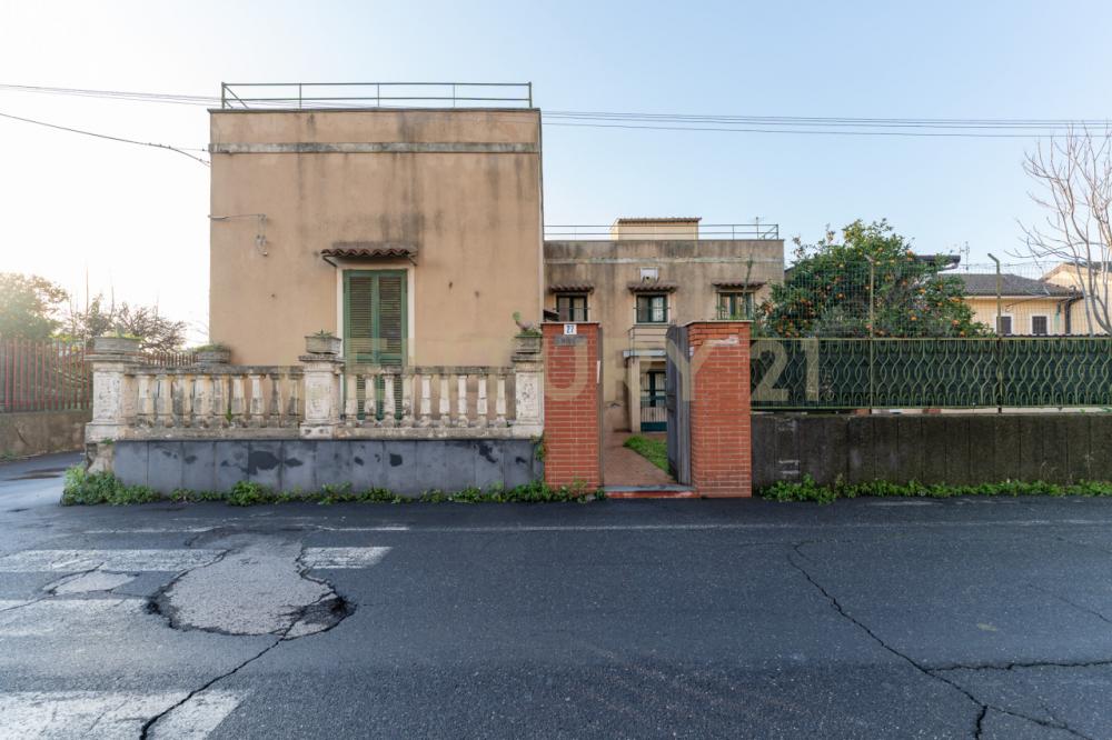 casa indipendente in vendita a San Giovanni la Punta