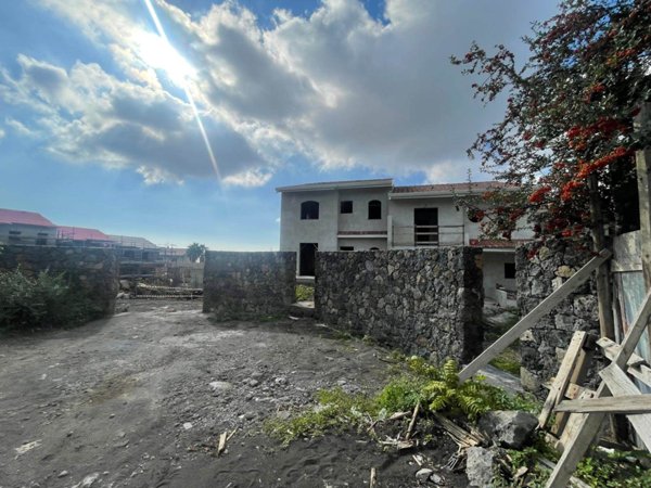 casa indipendente in vendita a San Giovanni la Punta in zona Trappeto