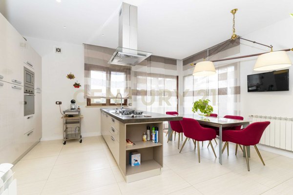 casa indipendente in vendita a San Giovanni la Punta