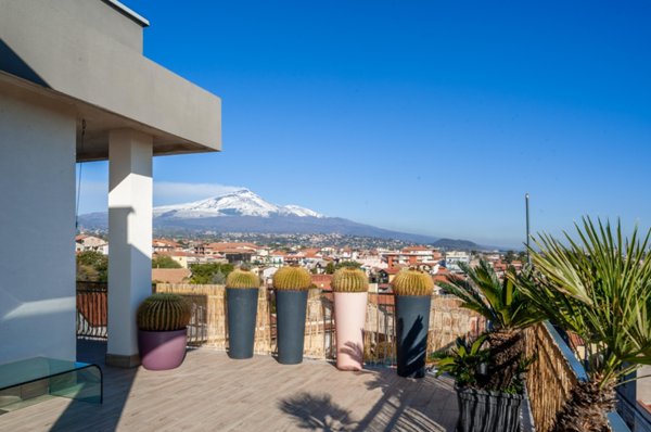 appartamento in vendita a San Giovanni la Punta in zona Trappeto