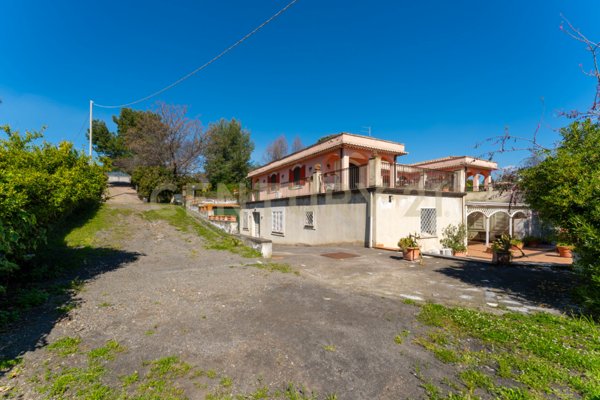casa indipendente in vendita a San Giovanni la Punta