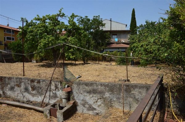 terreno edificabile in vendita a San Giovanni la Punta