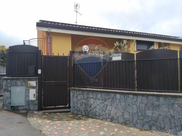 casa indipendente in vendita a San Giovanni la Punta