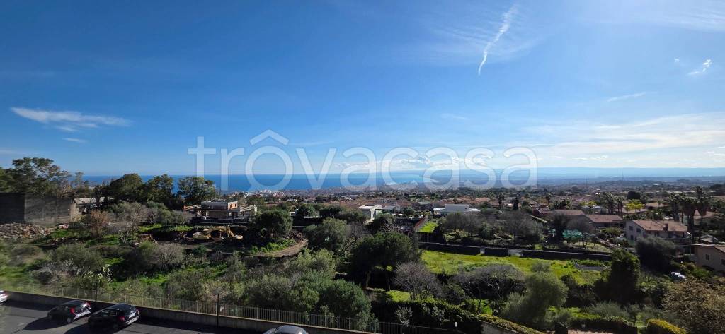 casa indipendente in vendita a San Giovanni la Punta in zona Trappeto