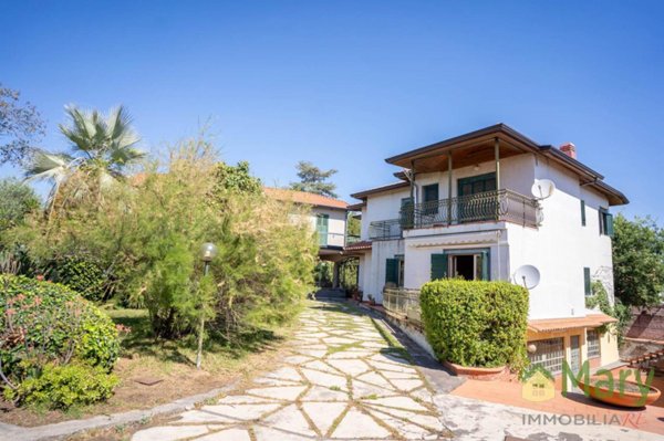 casa indipendente in vendita a San Giovanni la Punta