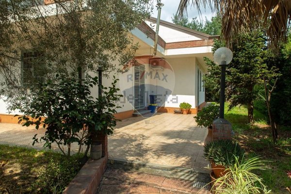 casa indipendente in vendita a San Giovanni la Punta