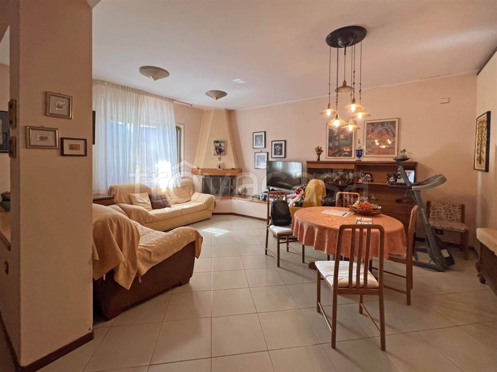 casa indipendente in vendita a San Giovanni la Punta