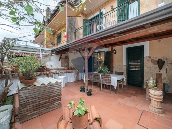 casa indipendente in vendita a San Giovanni la Punta