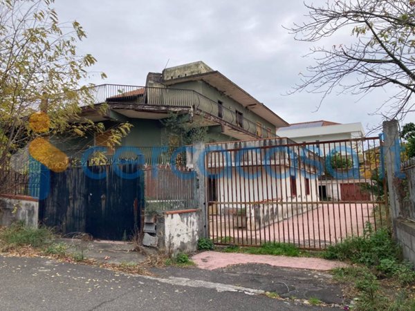 casa indipendente in vendita a San Giovanni la Punta
